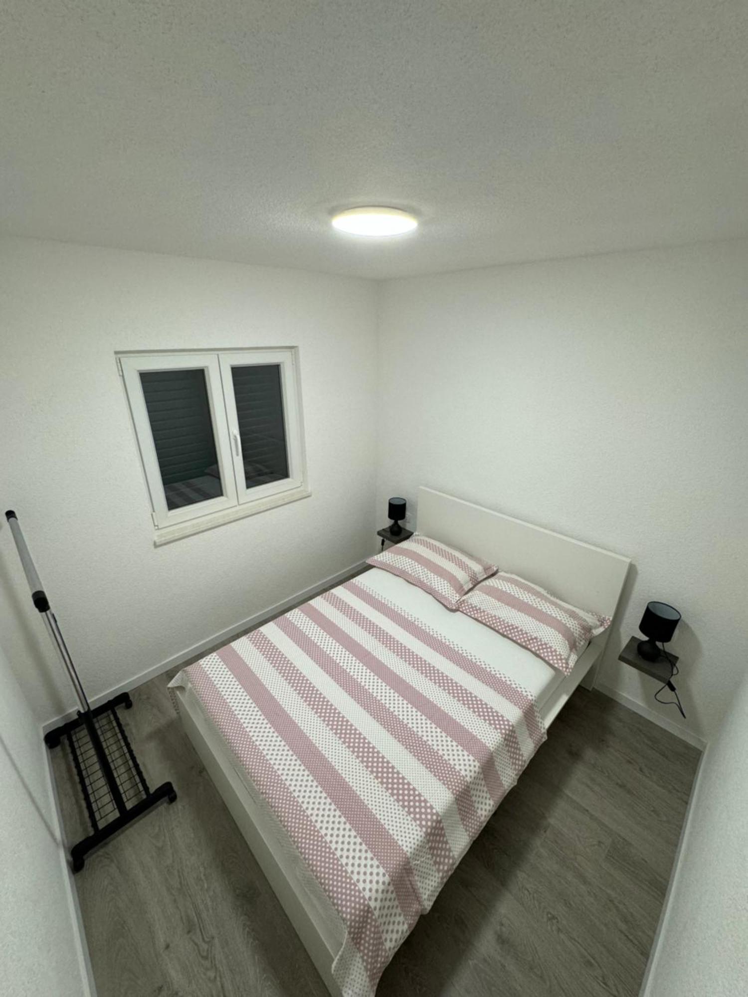 Apartment Koko Рогозница Экстерьер фото